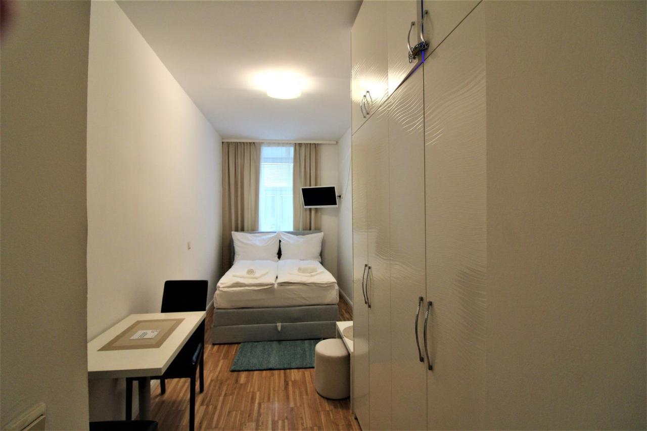 Small Studio Close To City Center Відень Екстер'єр фото